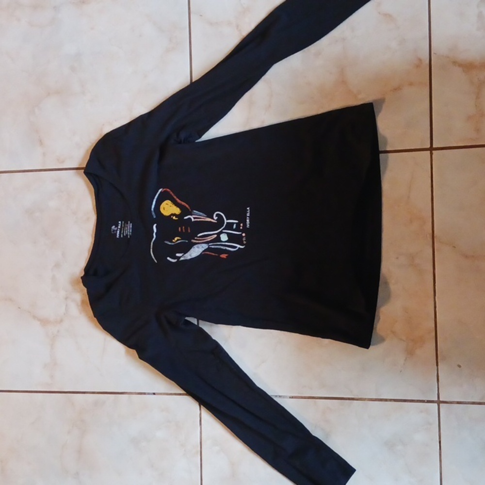 Long sleeve shirt